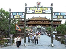 Hue moves to attract more tourists
