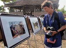  Red River Delta photo exhibition opens in Ninh Binh 