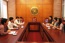 VNAT holds meeting with Air Asia