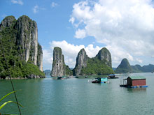 Merveilles naturelles : la baie de Ha Long reste candidate entrante 