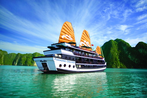 Baie d'Ha Long : le Paradise Cruises, grand luxe sur les flots  