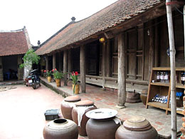 Hanoi : restauration d’anciennes maisons du vieux village de Duong Lâm