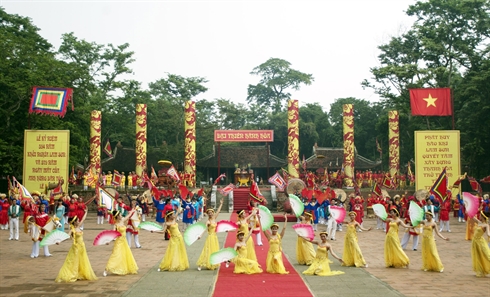 Ouverture de la fête de Lam Kinh 2012