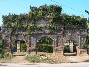 Huê : réfection du temple de la Princesse Dien Phuoc