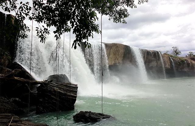 Dak Lak : la cascade de Dray K’nao, un cadeau de la nature