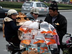 La première fête des Génies du Foyer sur le départ à Hanoi