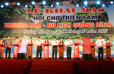 Foire-expo du commerce et du tourisme de Quang Binh