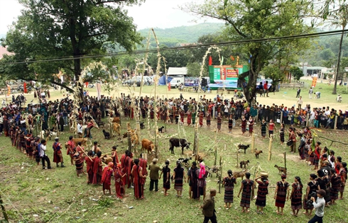 Fête d'A Riêu ping à Quang Tri