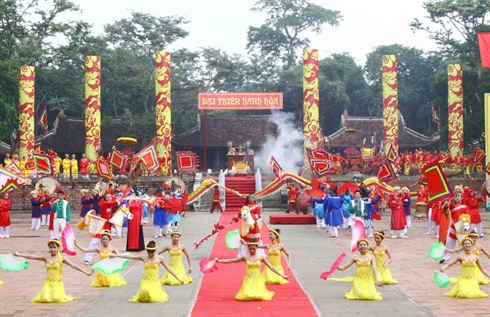 Nombreuses activités spéciales à la fête de Lam Kinh 2013