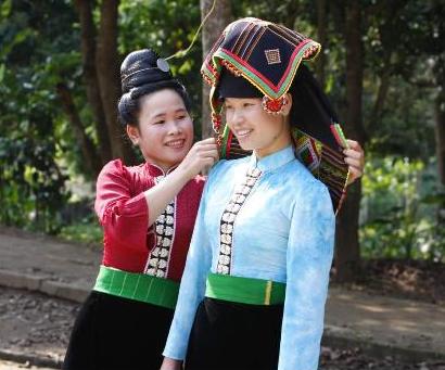 Les coutumes du Tet chez les Thais noirs