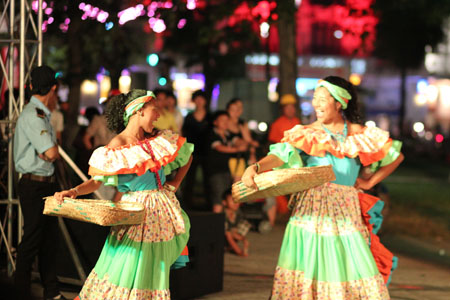 La musique des Caraïbes réchauffe l'atmosphère de Hanoi 