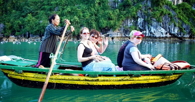 Lancement de  campagne de promotion du tourisme vietnamien à Moscou et Saint-Pétersbourg