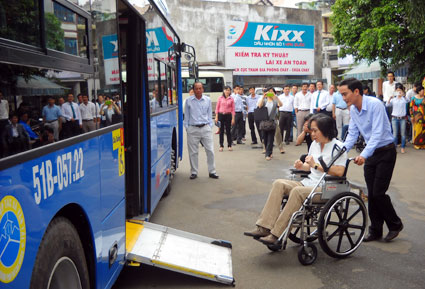 Quang Nam investit dans les infrastructures pour les touristes handicapés