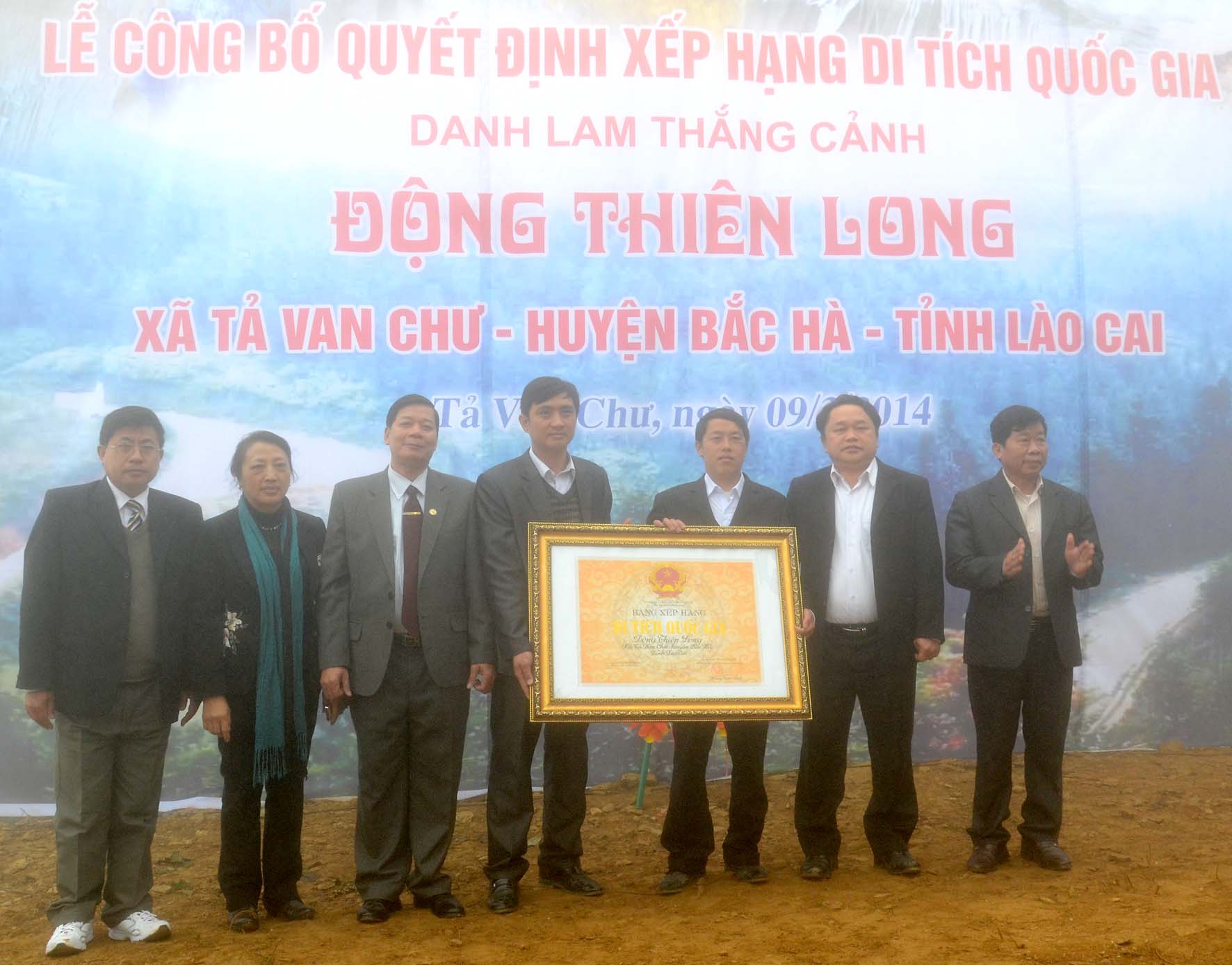 Lao Cai: la grotte de Thien Long reconnue vestige national 