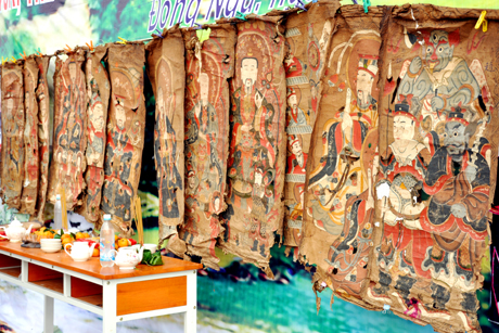 Les tableaux de culte des Dao Lô Gang