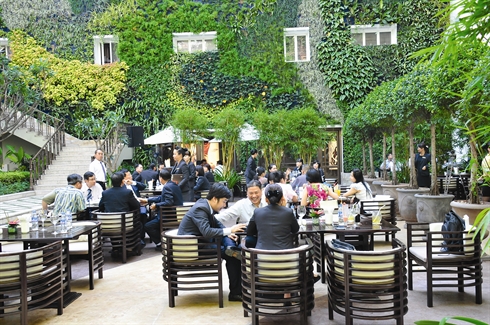 Vertical Garden, un espace vert au cœur de l’hôtel Rex
