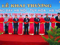 Khai trương đường bay Hà Nội - Tuy Hòa - Hà Nội