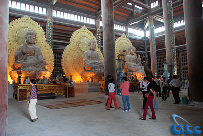 Ninh Bình đón trên 1,2 triệu lượt khách du lịch trong 6 tháng đầu năm 2009