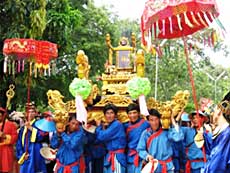 Khai hội văn hóa du lịch Dinh Thầy Thím 2010 