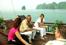 Để du lịch biển Quảng Ninh thực sự hấp dẫn du khách