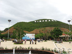 Vinpearl, Furama Resort được vinh danh tại The Guide Award 2012-2013