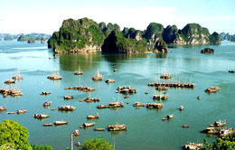 Bộ Văn hóa, Thể thao và Du lịch phát động bầu chọn Vịnh Hạ Long ở cả 3 điểm cầu Hà Nội - Đà Nẵng - Tp. Hồ Chí Minh