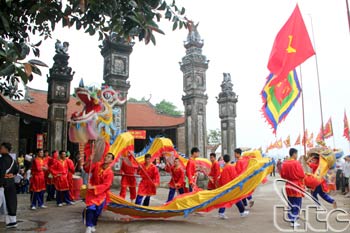 Lễ hội đình Chèm