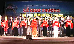 Điện Biên khai trương “Phố chợ đêm Mường Thanh”