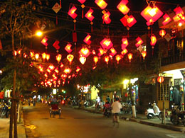 Quảng Nam triển khai hệ thống đèn đường sử dụng năng lượng mặt trời
