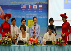 Cuộc thi dù bay quốc tế Đà Nẵng 2012 có 25 vận động viên tham dự