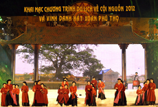 Khai mạc Chương trình du lịch về cội nguồn năm 2012 và vinh danh hát Xoan Phú Thọ