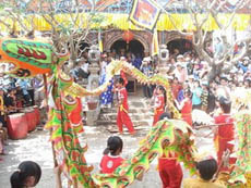 Độc đáo lễ hội Đô thị Nước Mặn tại Bình Định