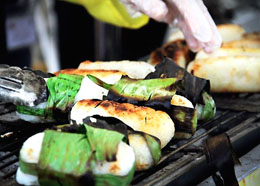 Chuối nếp nướng đứng đầu bảng ở lễ hội món ăn đường phố tại Singapore