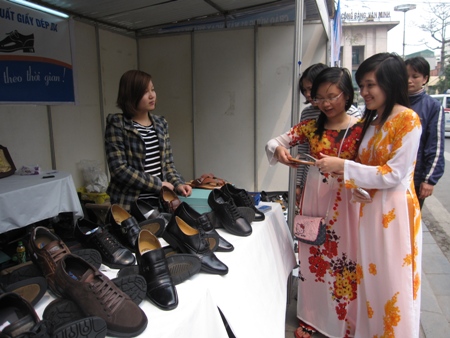 Lễ hội làng nghề da giày Phú Yên lần thứ nhất đón khoảng 5 vạn du khách 