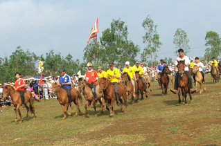 Phú Yên tổ chức đua ngựa truyền thống đầu Xuân