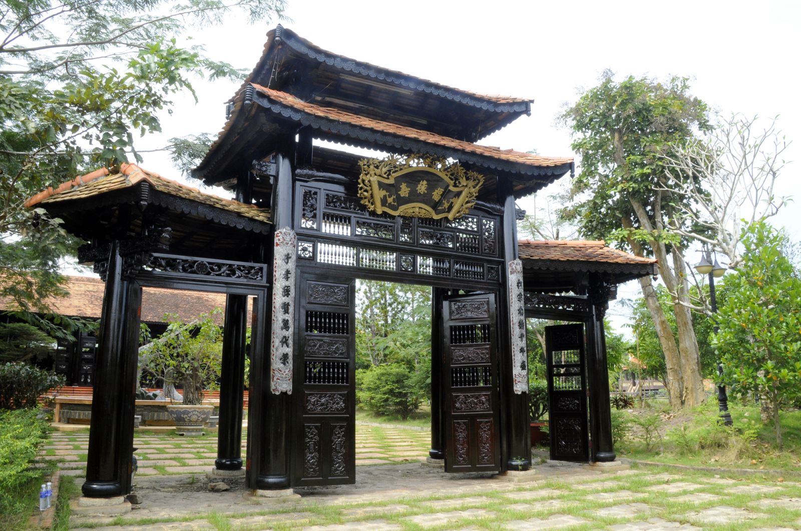 Đắm mình trong không gian cổ xưa của làng cổ Phước Lộc Thọ