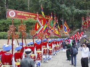 Lễ hội Đền Hùng năm 2013 - Linh thiêng nguồn cội 