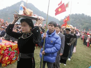 Tưng bừng lễ hội xuống đồng lớn nhất tỉnh Bắc Kạn 