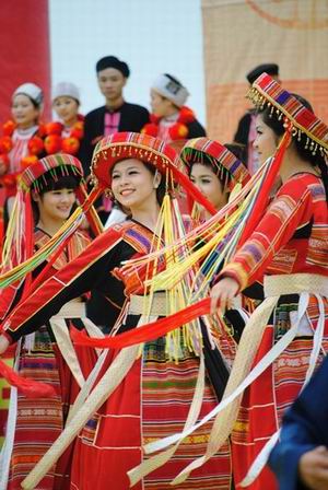 Nhiều hoạt động nhân Ngày Văn hóa các dân tộc Việt Nam