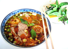 Phong cách ẩm thực trong văn hóa Huế