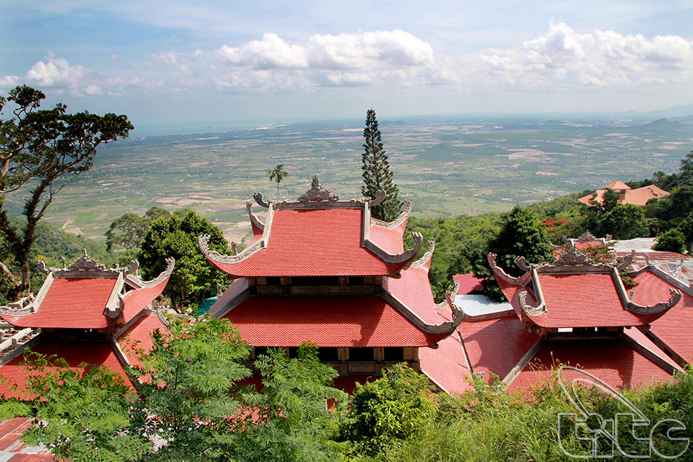 Khu du lịch núi Tà Cú - Bình Thuận (Ảnh: Huy Hoàng)