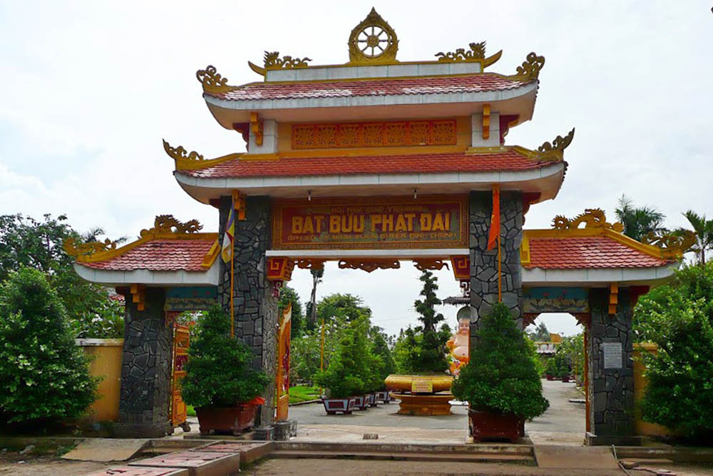 Bát Bửu Phật Đài 