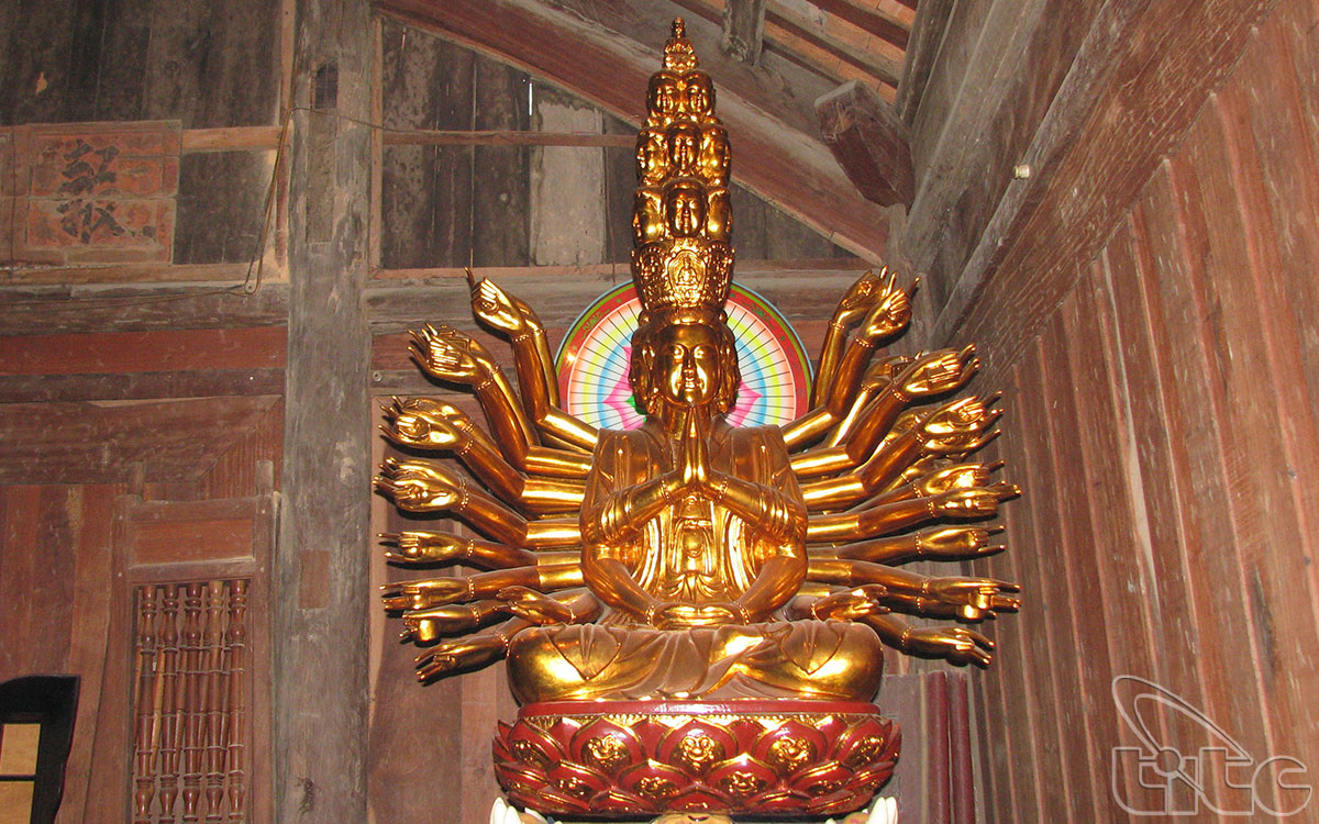  Tượng Quan Âm nghìn tay nghìn mắt trong chùa Keo