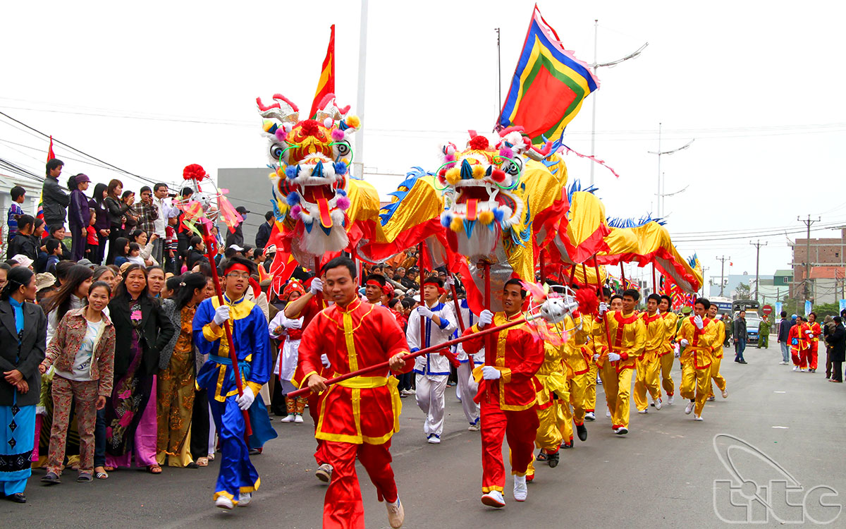 Lễ hội đình Nhật Tân - Hà Nội (Ảnh: Huy Hoàng)