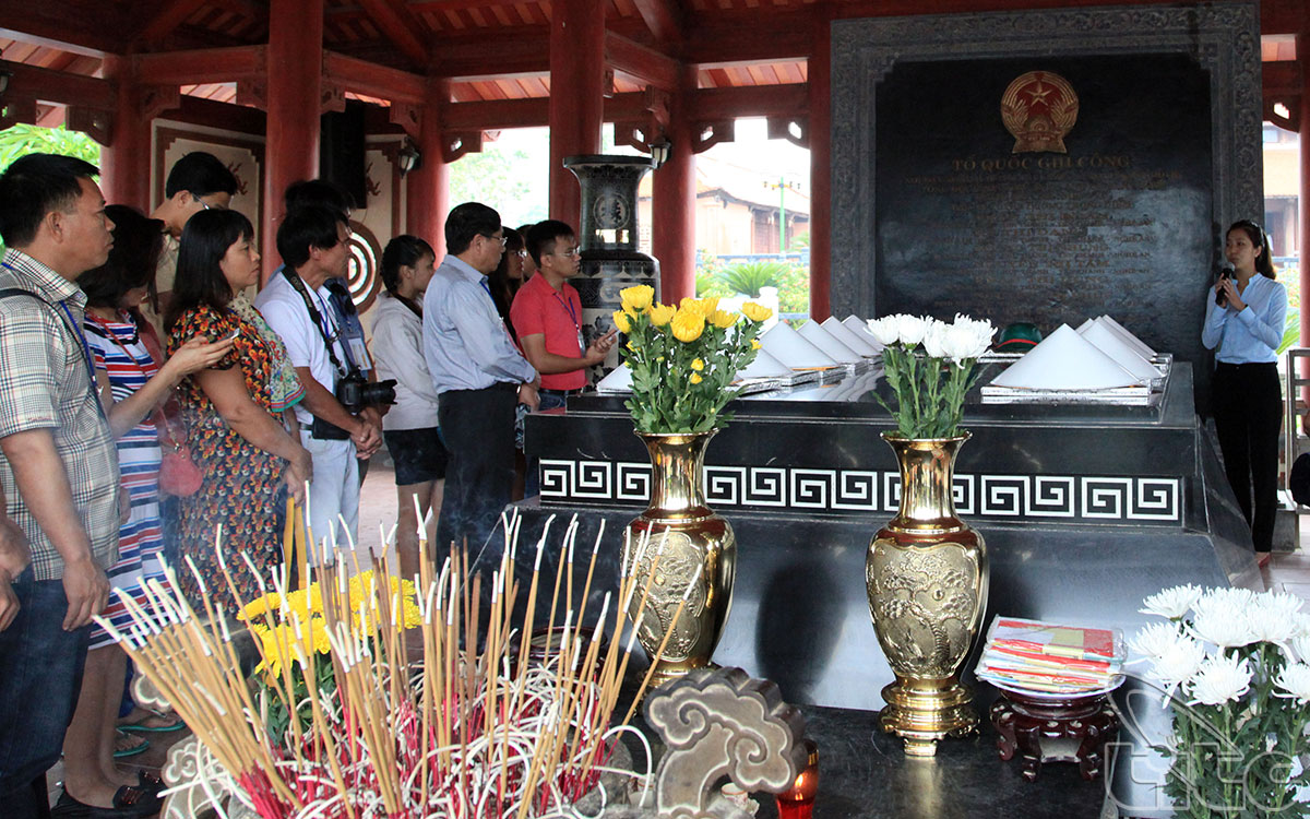 Để tri ân và tưởng nhớ sự hi sinh của các anh hùng liệt sĩ, ngày 19/4/2010, UBND tỉnh Nghệ An đã quyết định phê duyệt Dự án đầu tư xây dựng công trình bảo tồn, tôn tạo Khu di tích lịch sử Truông Bồn. 