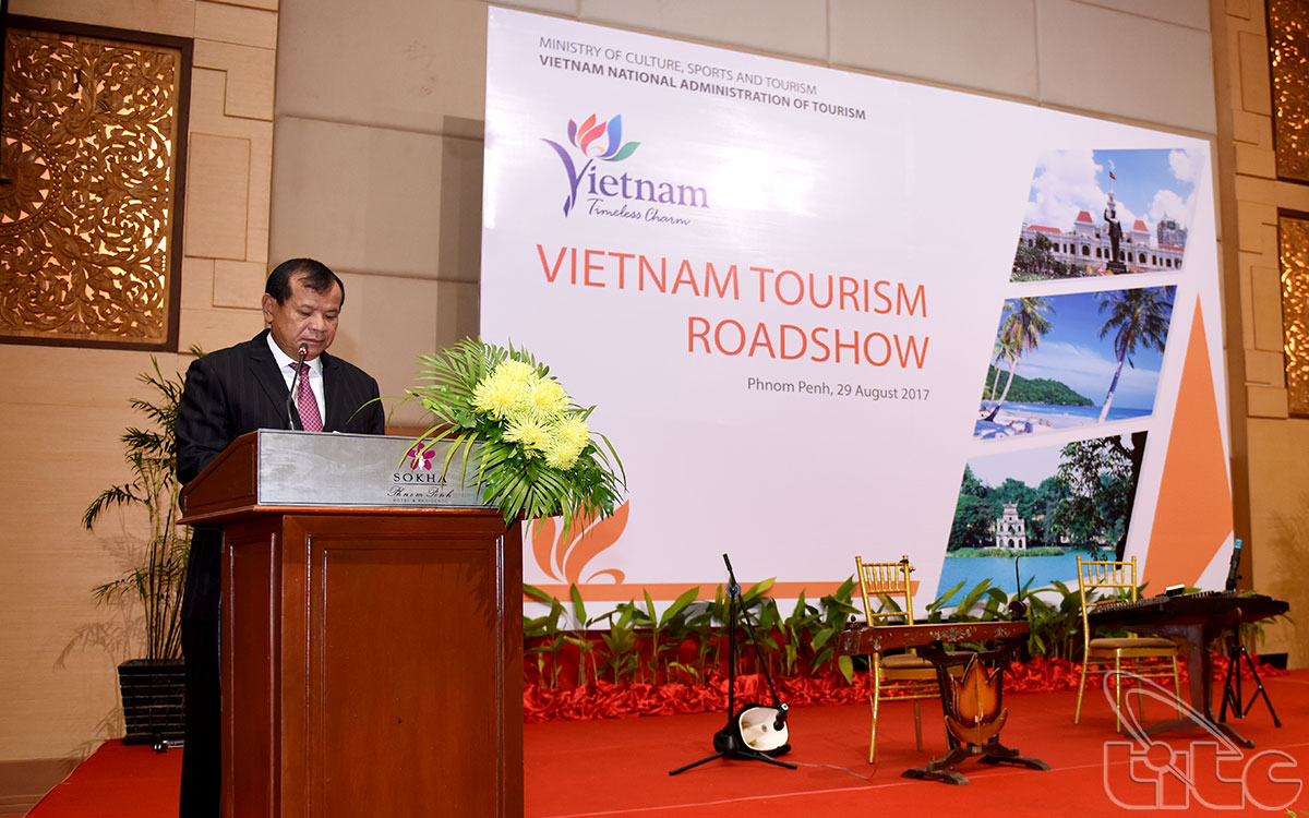 Ông Thong Khon, Bộ trưởng Bộ Du lịch Campuchia phát biểu tại chương trình