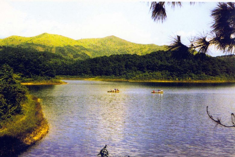 Zone touristique du lac Cam Son