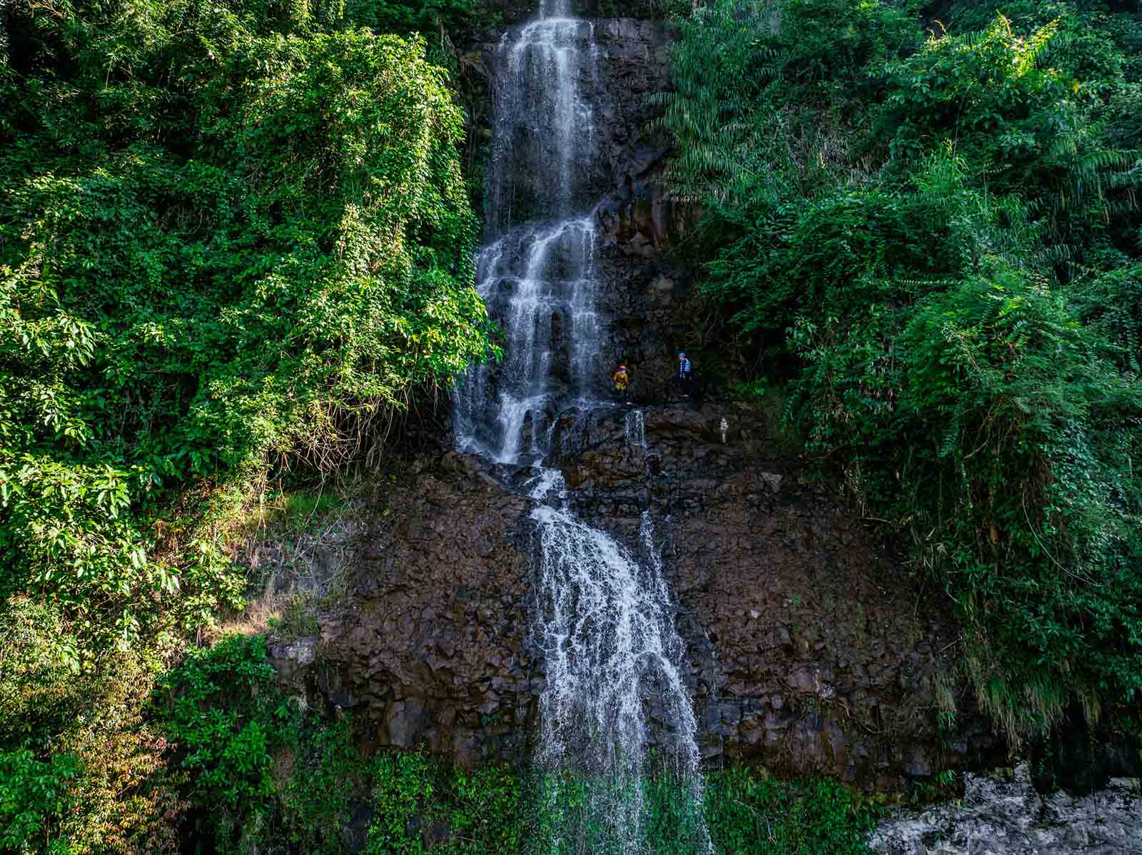 Rappelling down Xuan Nghi Waterfall (Dak Nong Province)