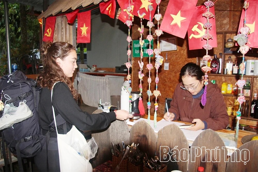 The woman who brought the scents and colors of the mountains to the International tourism map