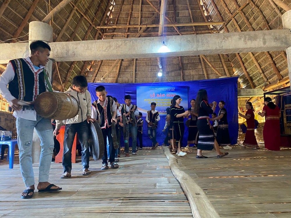 Quảng Ngãi: Gìn giữ hồn văn hóa Xơ Đăng qua không gian sinh hoạt truyền thống